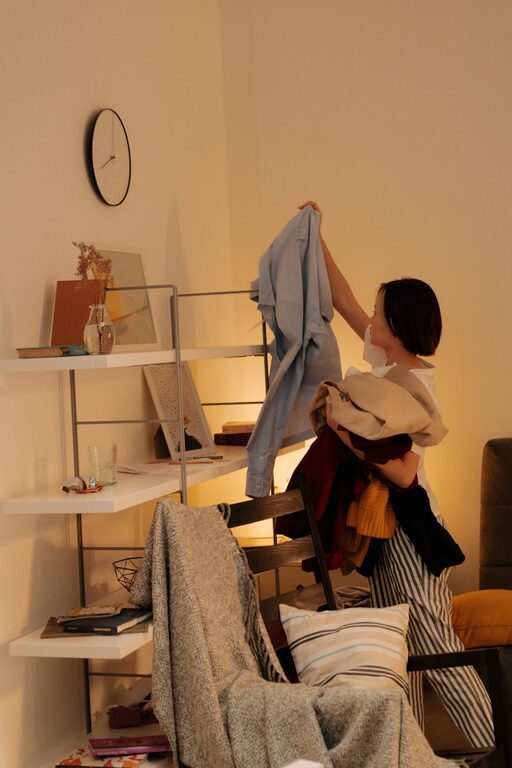 Consejos prácticos para mejorar la organización del espacio en casa